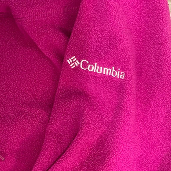 Size XL Columbia Pullover Lightweight Hoodie with Front Pouch. Super Soft! - Picture 3 of 3